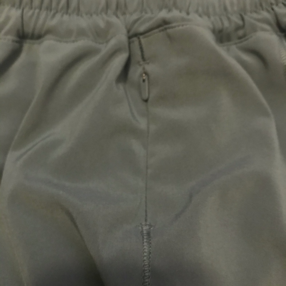 SOLD Lululemon Hotty Hot Short 4” - Picture 12 of 13